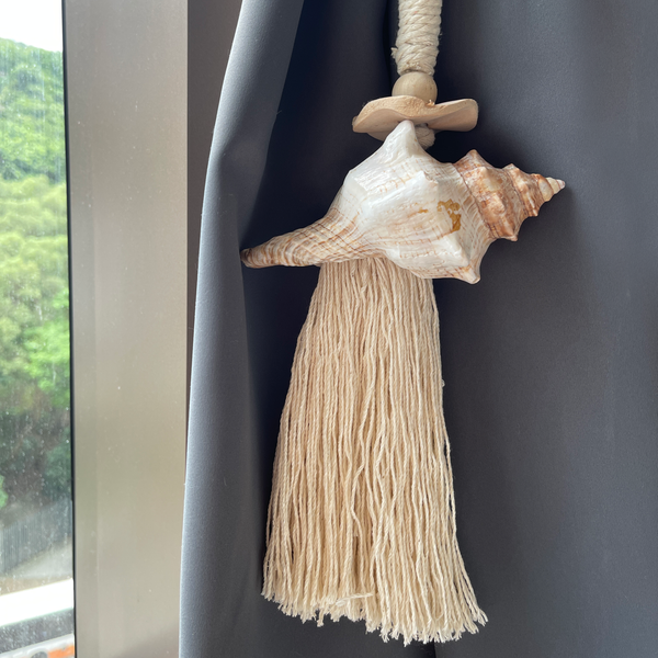 Seychelles Decorative Curtain Hanger